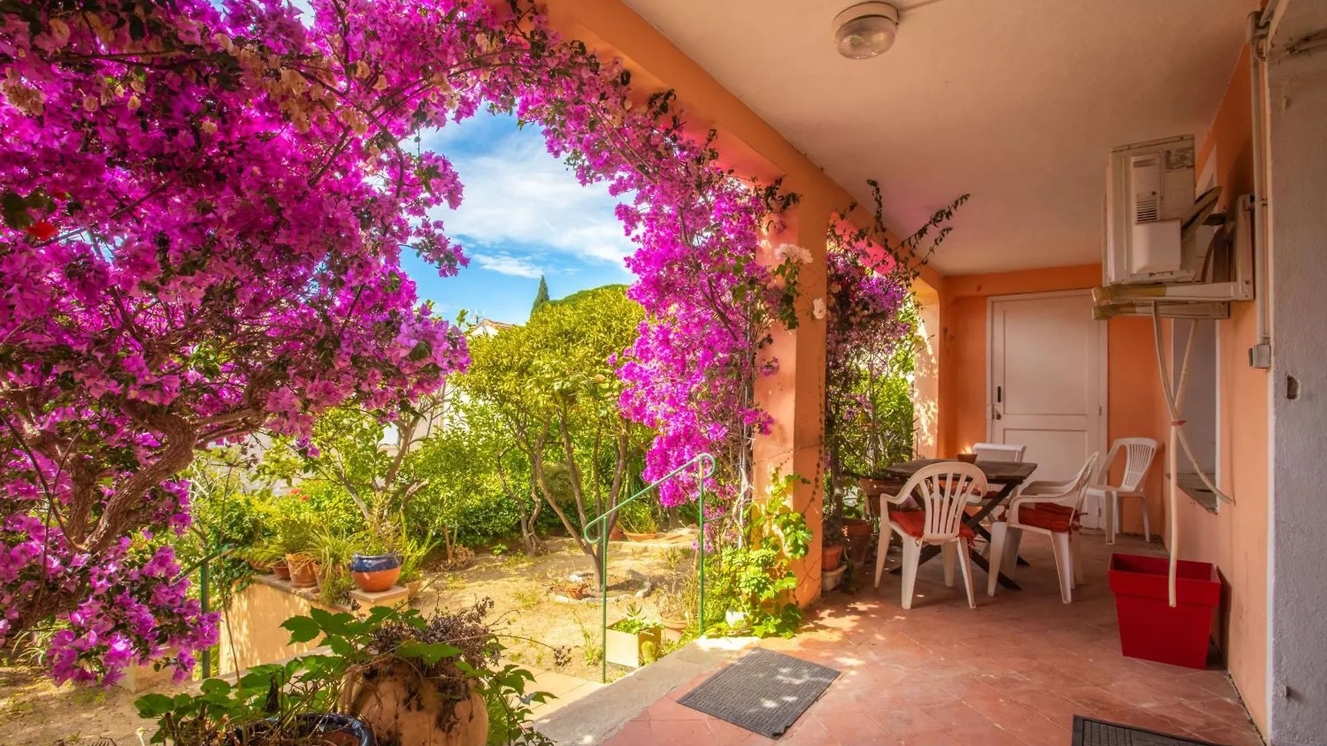 Appartement Climatise Au Lavandou Le Lavandou